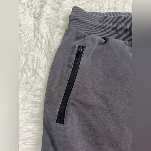 Young LA Nardo Gray Drawstring Shorts - Size Medium - Picture 4 of 8